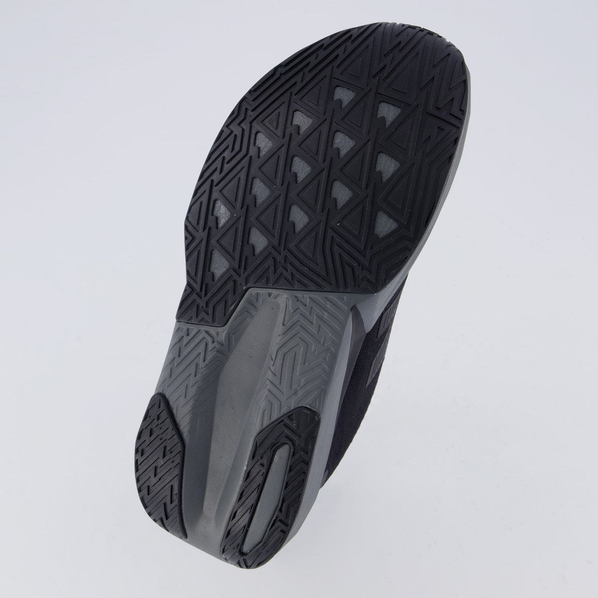 Tênis New Balance Fuelcell Rebel V5 Preto e Grafite Preto