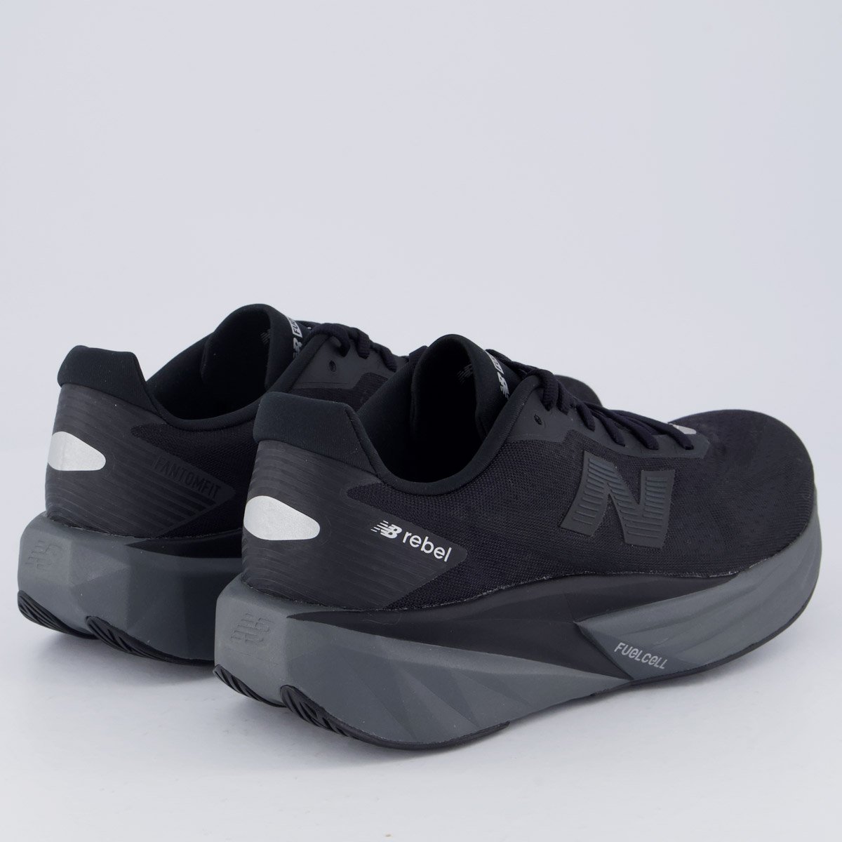 Tênis New Balance Fuelcell Rebel V5 Preto e Grafite Preto 3