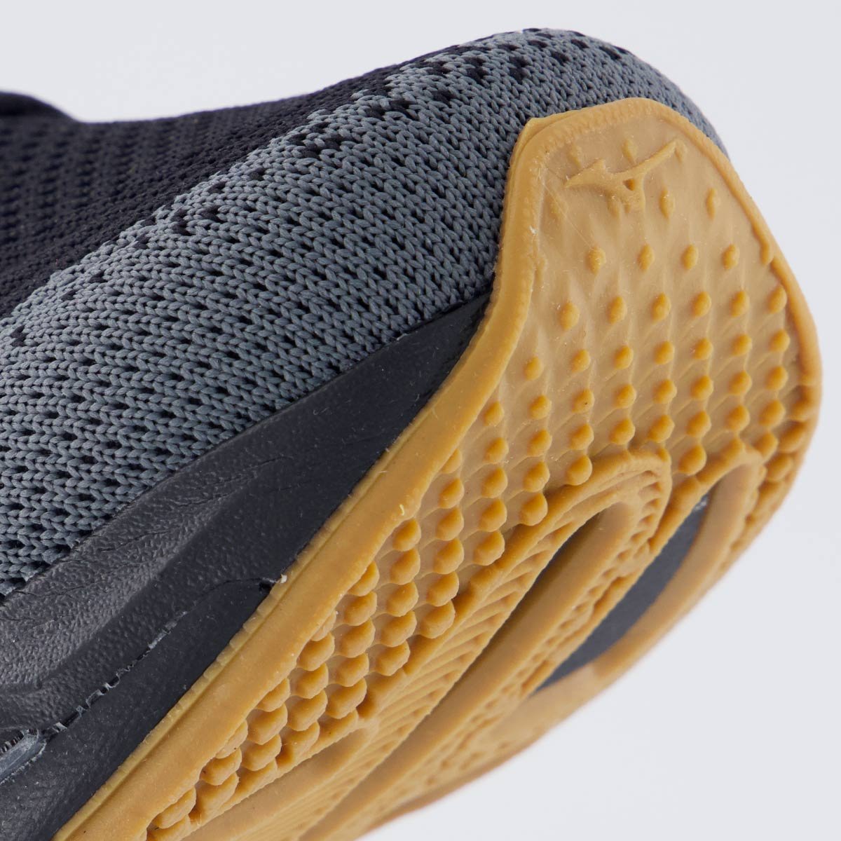 Tênis Mizuno Wave Endeavor 3 Preto Preto 8