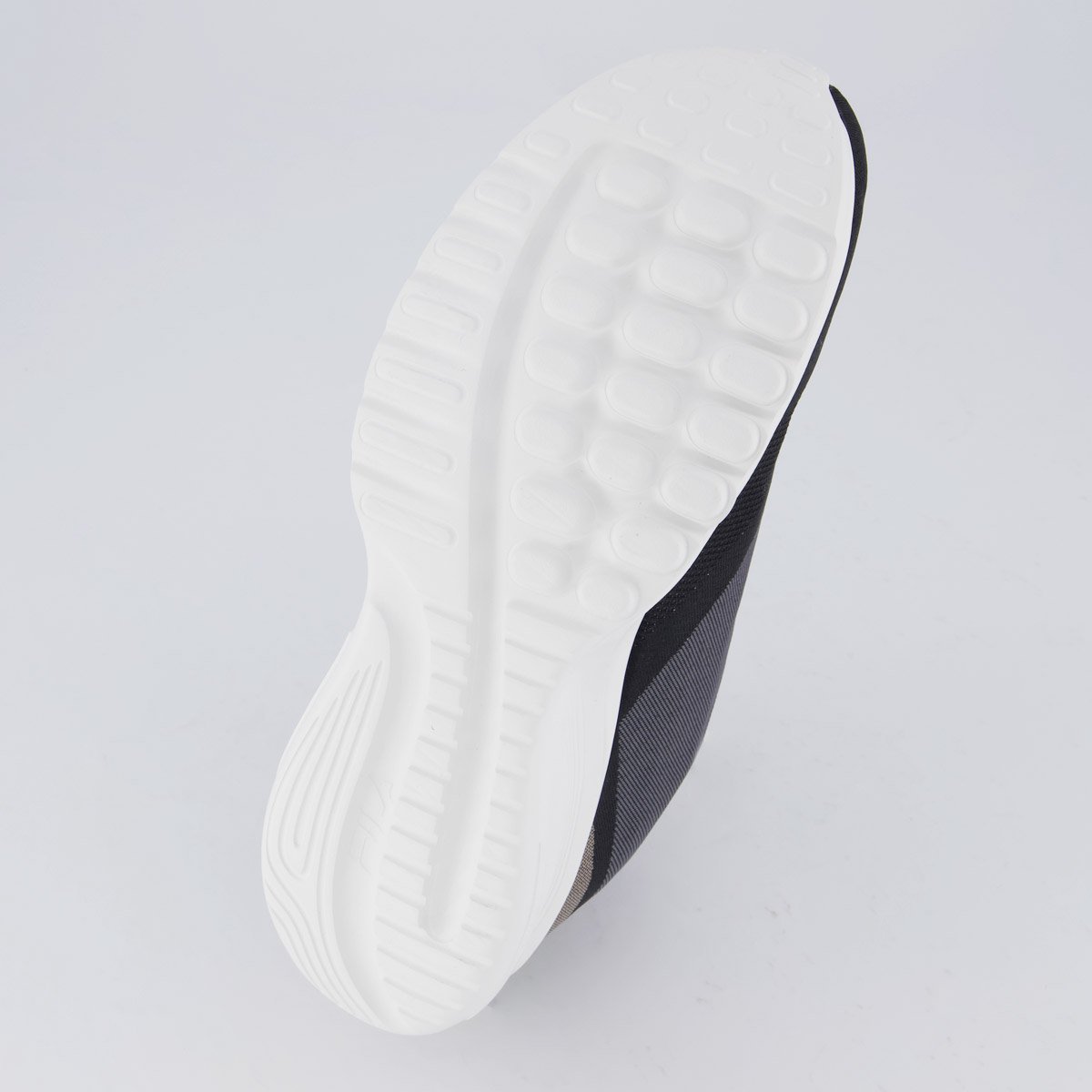 Tênis Fila Vector Preto e Grafite Preto 5