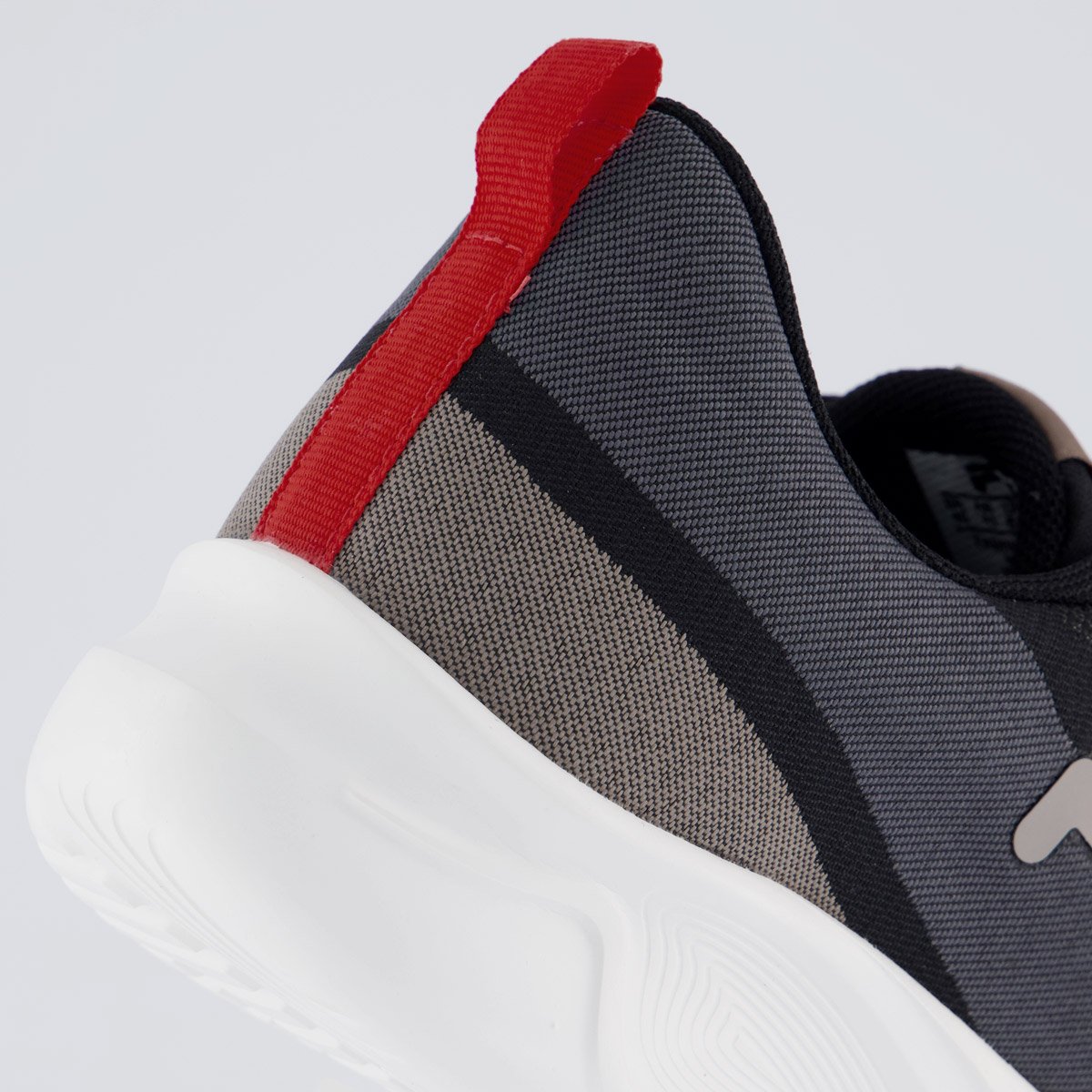 Tênis Fila Vector Preto e Grafite Preto 6