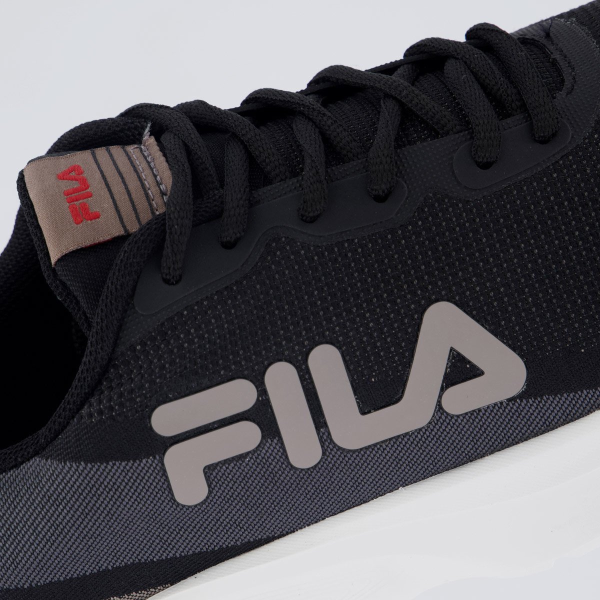 Tênis Fila Vector Preto e Grafite Preto 7