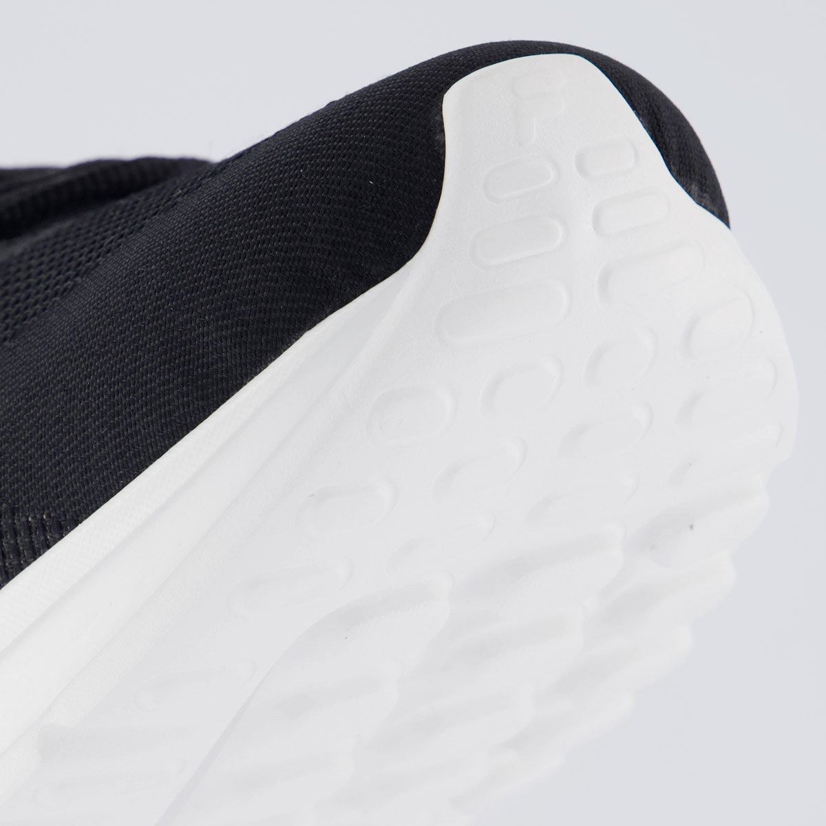 Tênis Fila Vector Preto e Grafite Preto 8