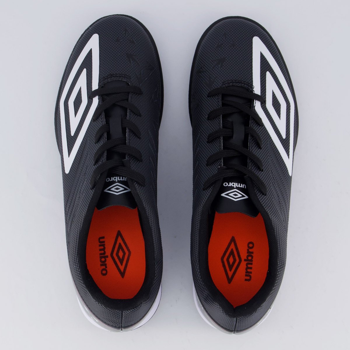 Chuteira Umbro Velocita Décimo Club Society Preta Preto 4