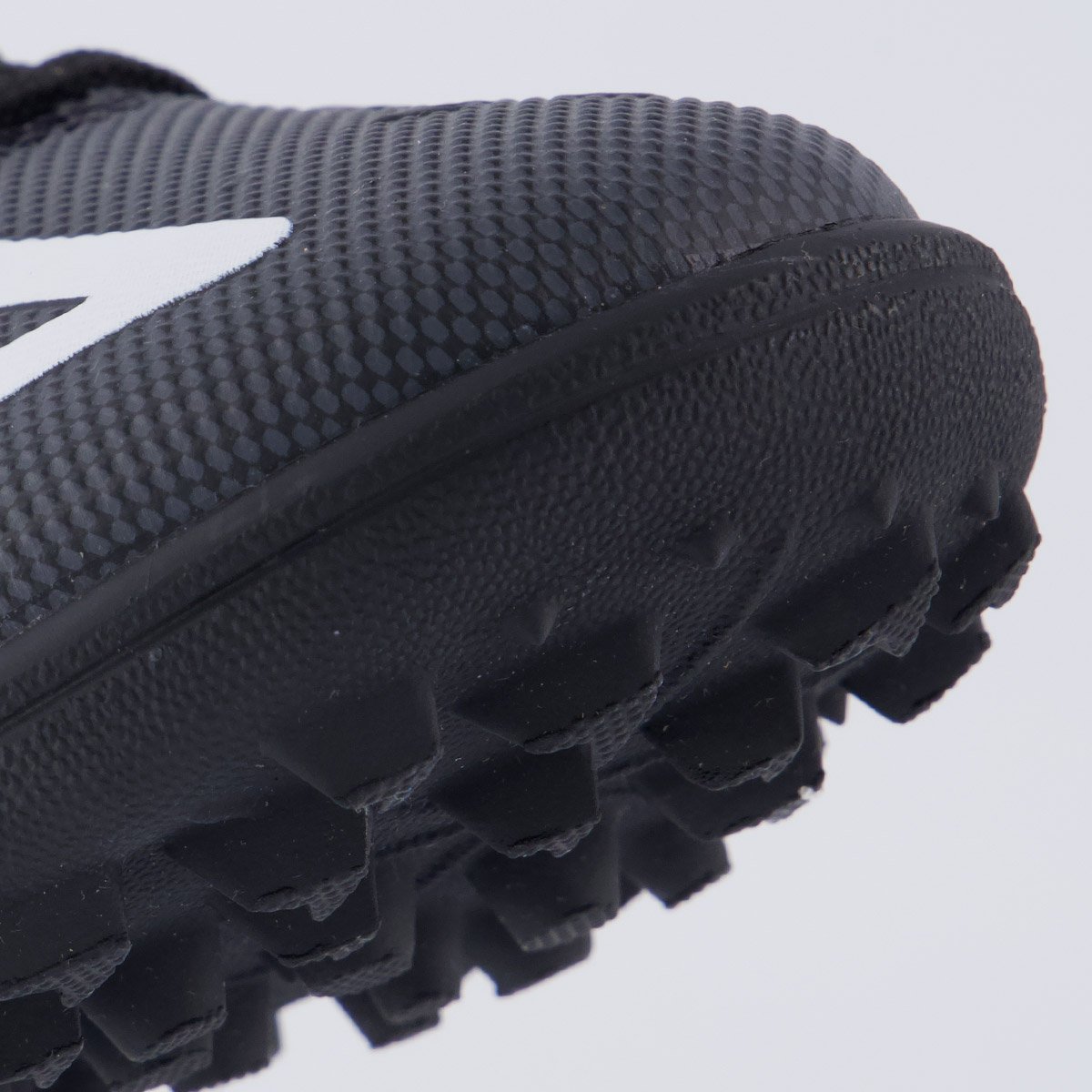 Chuteira Umbro Velocita Décimo Club Society Preta Preto 8