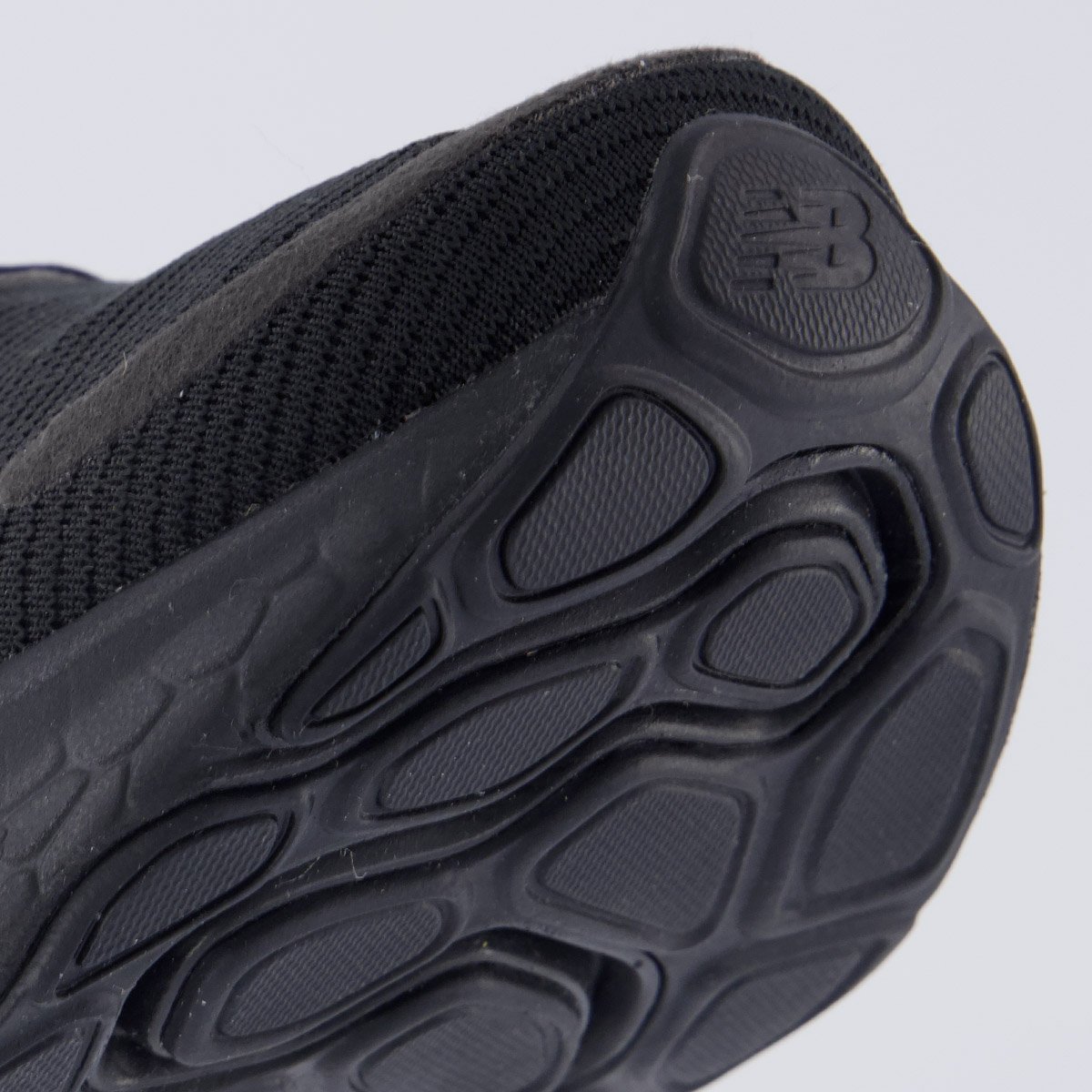 Tênis New Balance Fresh Foam X Kaiha Road Preto Preto 8