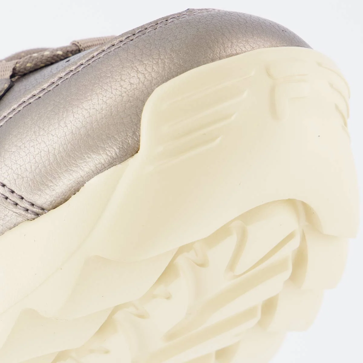 Tênis Fila Evolux Feminino Bege Dourado 8