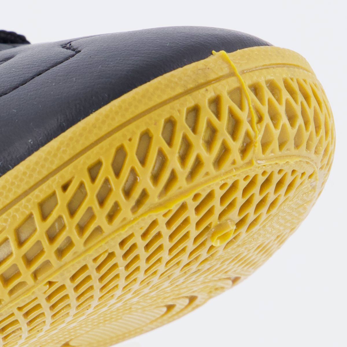 Chuteira Umbro Brave Futsal Juvenil Preta Preto 8