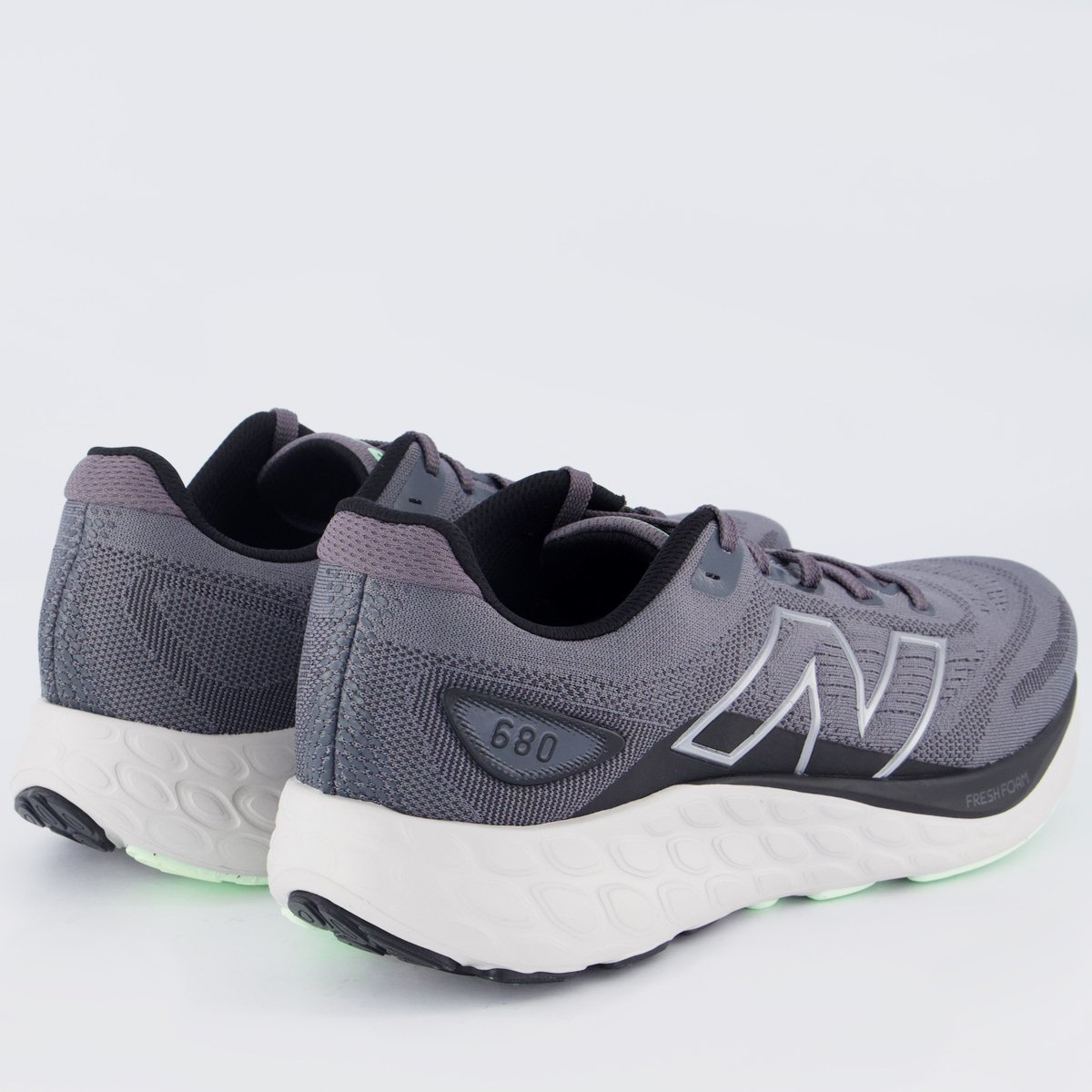 Tênis New Balance Fresh Foam 680 V8 Cinza Cinza 3