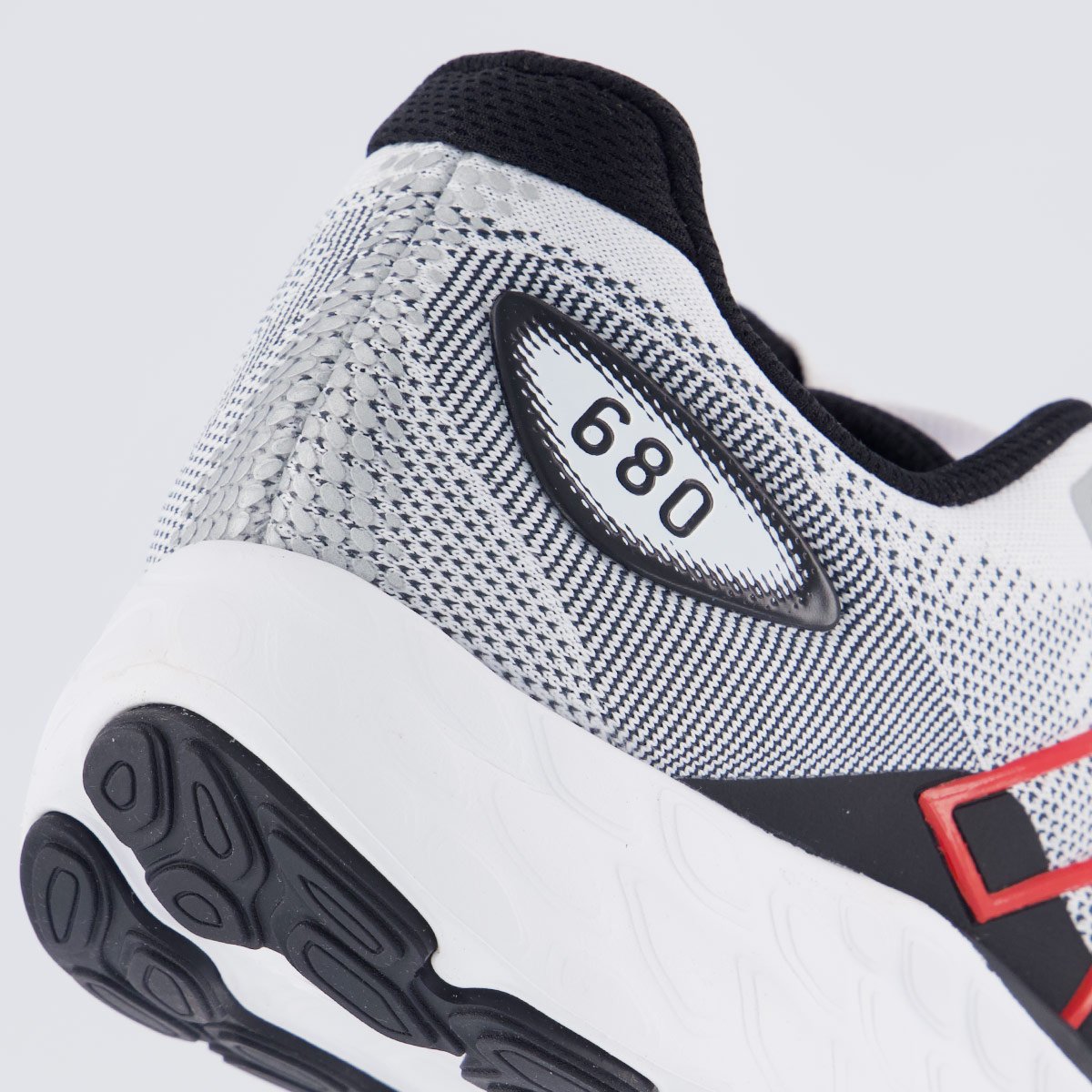 Tênis New Balance Fresh Foam 680 V8 Branco Branco 6