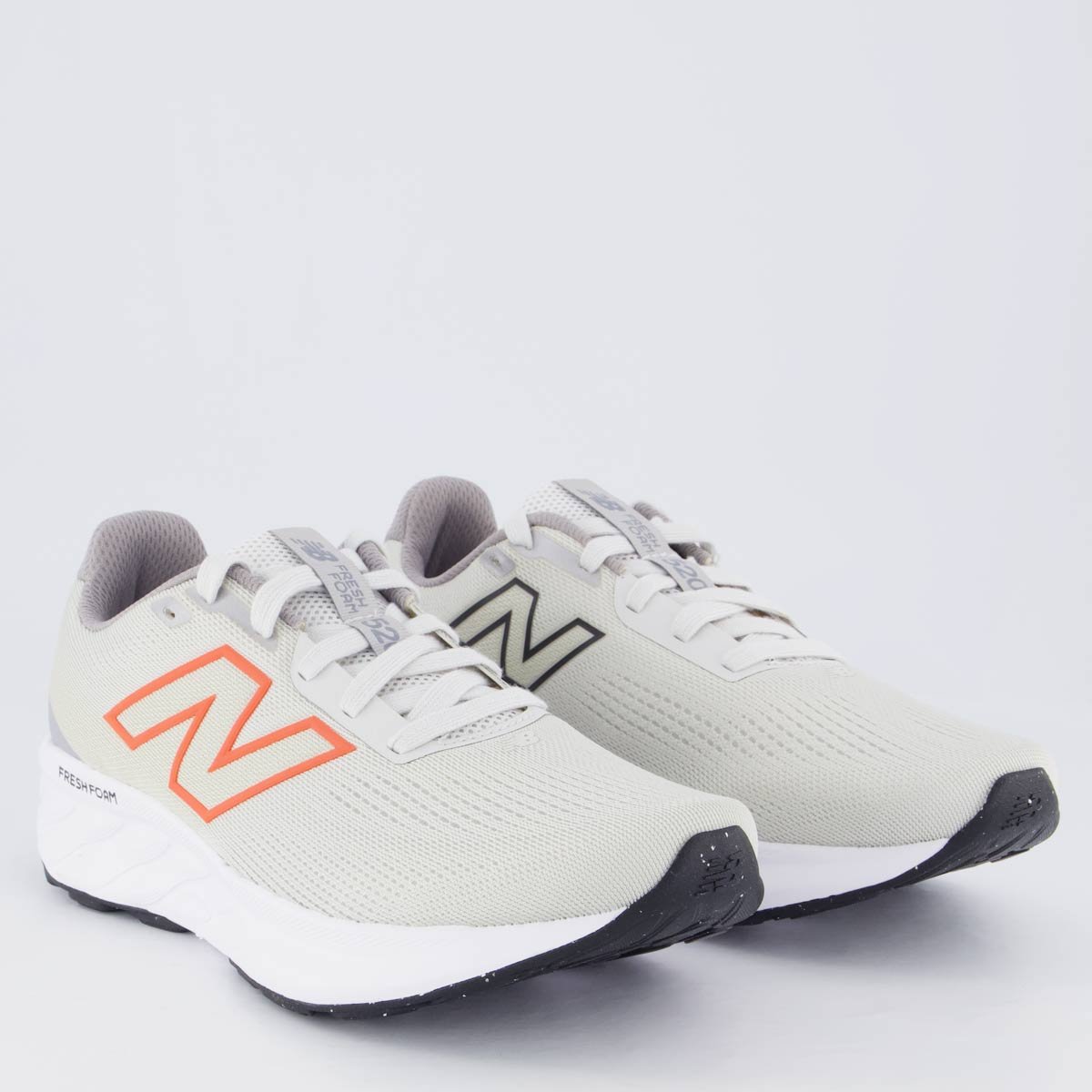 Tênis New Balance Fresh Foam 520 V9 Cinza Claro Bege 2