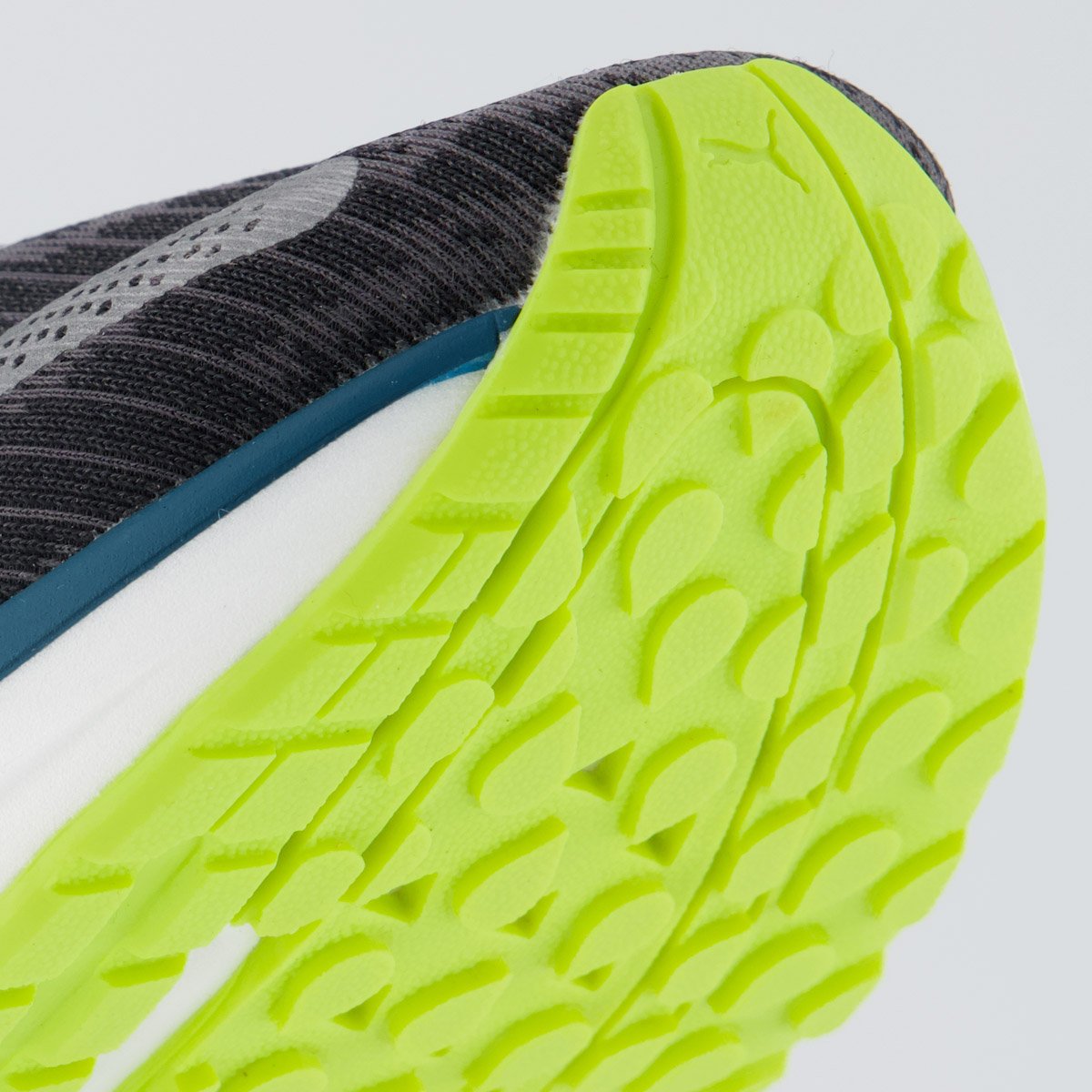 Tenis Puma Deviate Nitro 2 Preto e Branco Preto 8