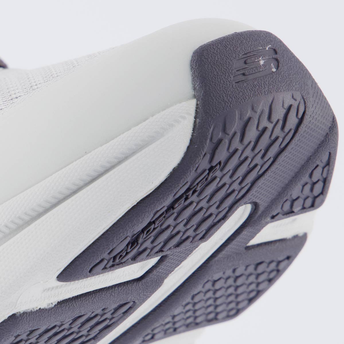 Tênis Skechers Glide Step Altus Feminino Cinza e R Cinza 8