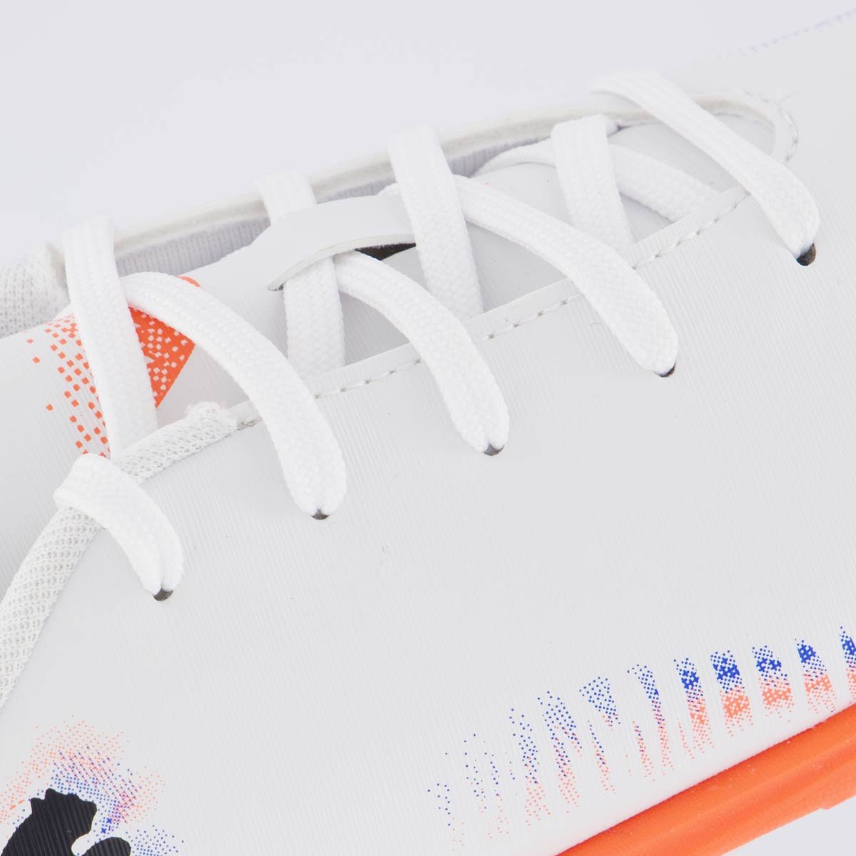 Chuteira Puma Future 8 Play TT Society Juvenil Branca Branco 7