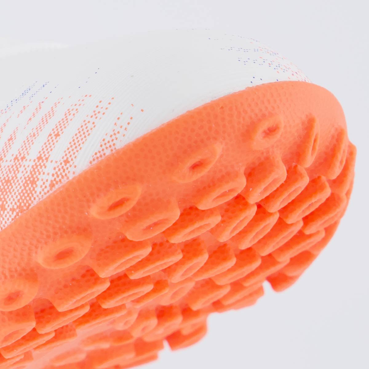 Chuteira Puma Future 8 Play TT Society Juvenil Branca Branco 8