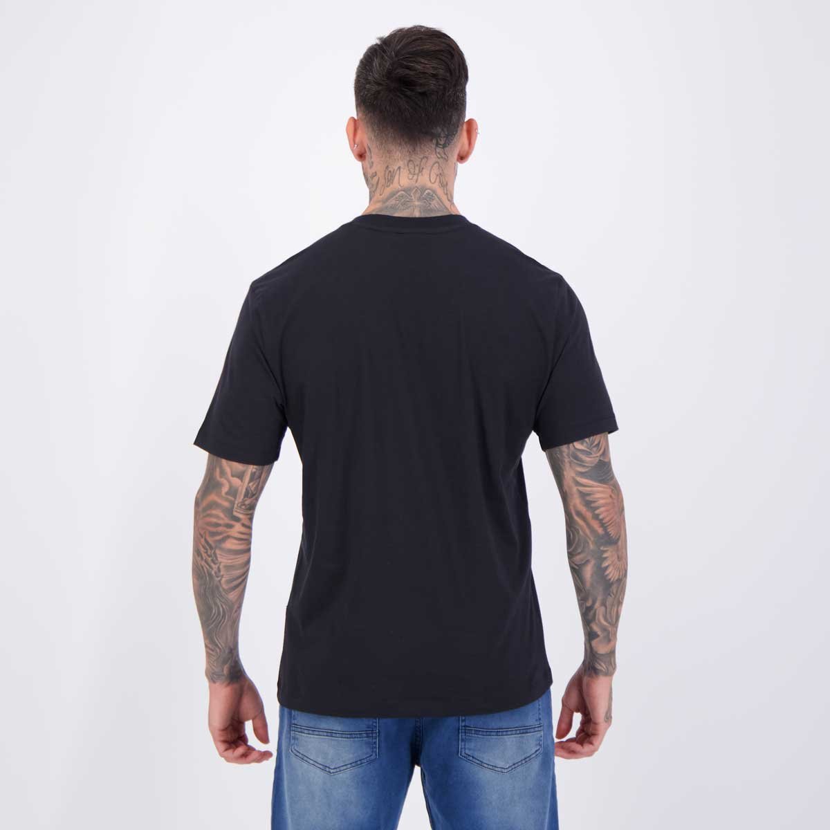 Camiseta Fila Comfort High Style Letter Preta e Branca Preto/Branco 4