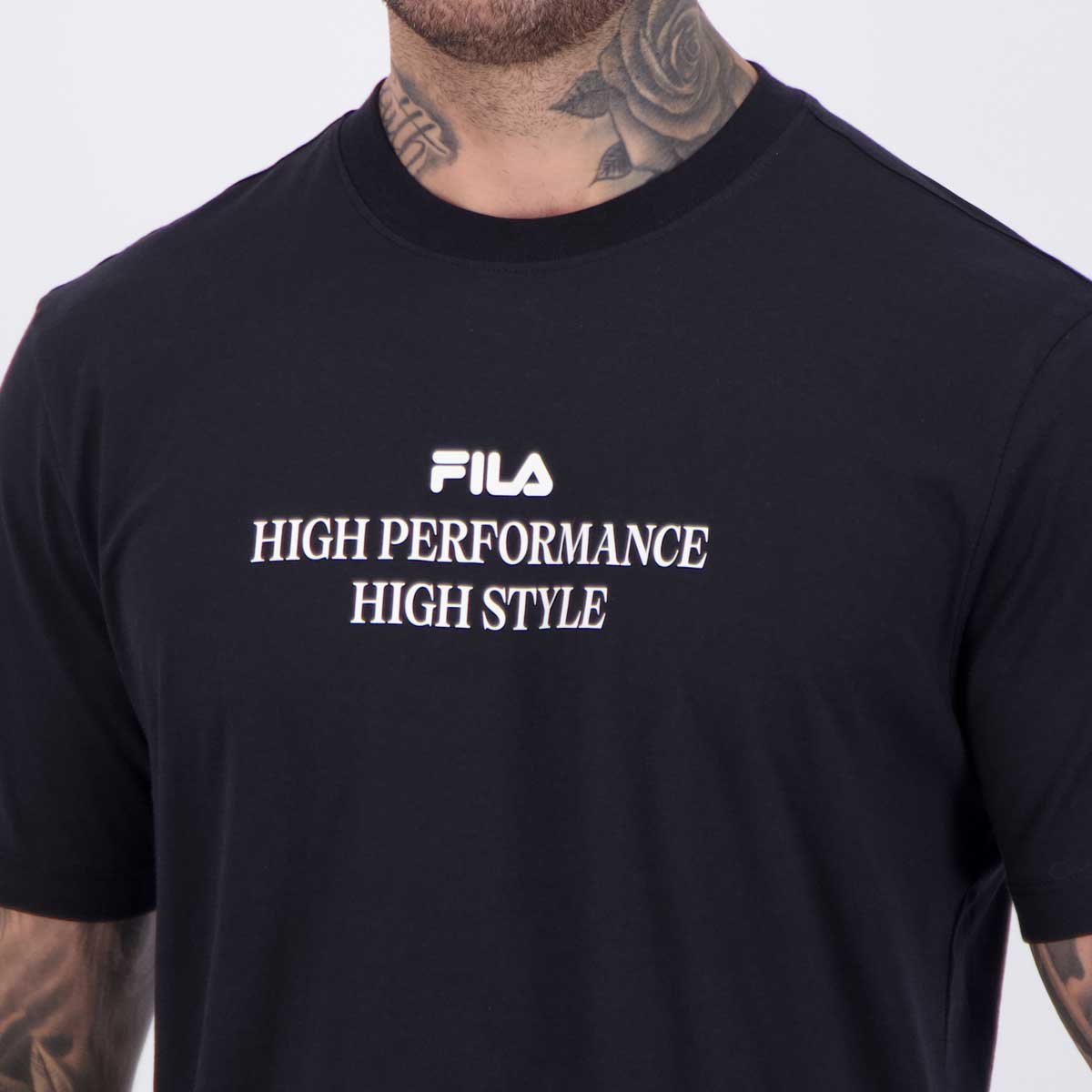 Camiseta Fila Comfort High Style Letter Preta e Branca Preto/Branco 5