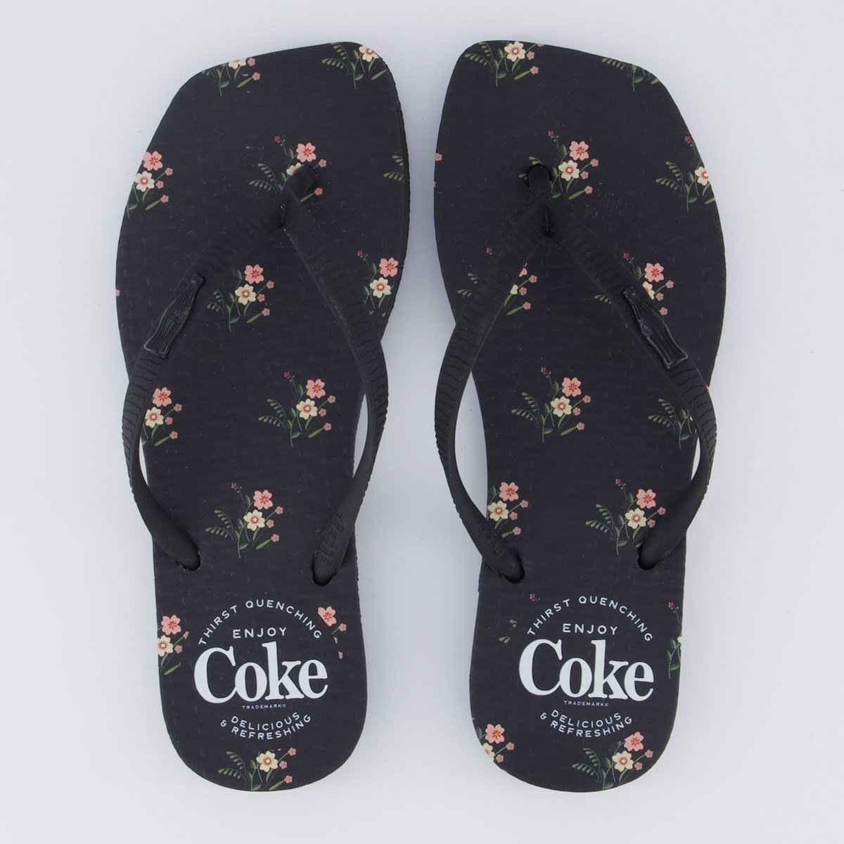 Chinelo Coca Cola Square Meli Feminino Preto