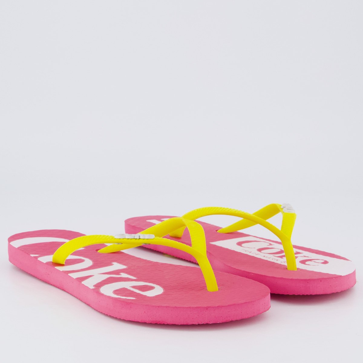 Chinelo Coca Cola Akaroa Feminino Pink e Amarelo Amarelo 3