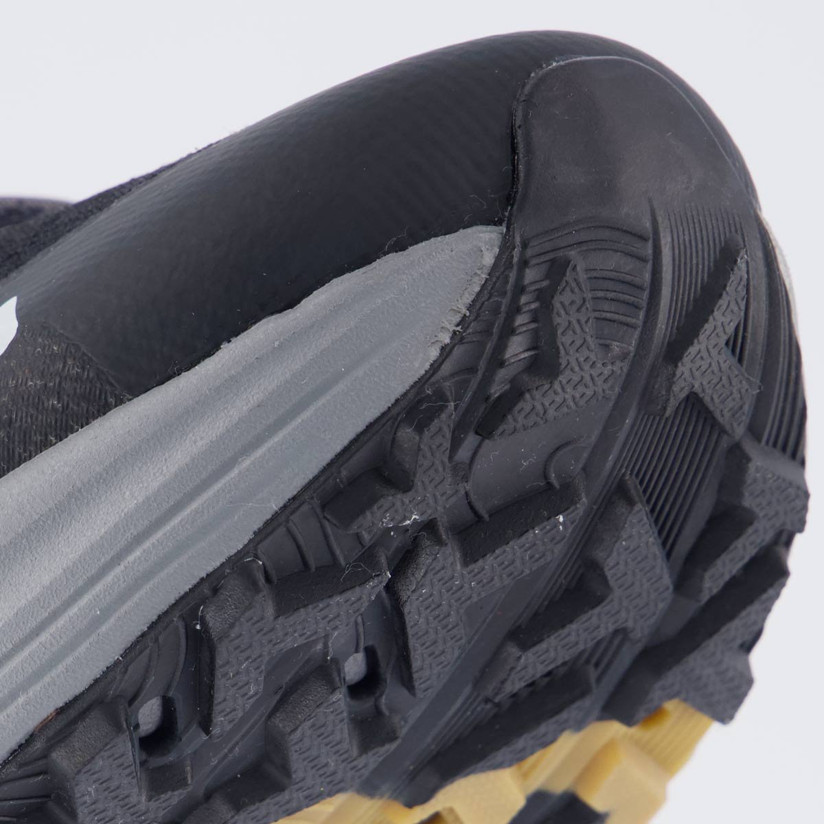 Tênis Fila Skytrail Preto e Cinza Preto 8