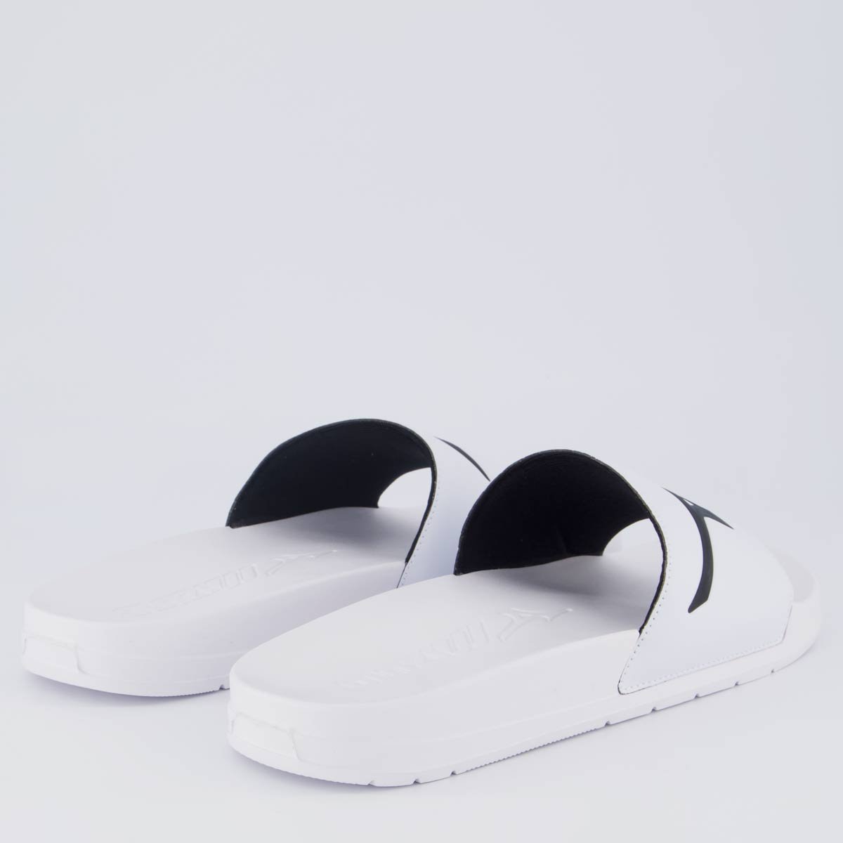 Chinelo Mizuno Slide Basic Branco e Preto Branco 4