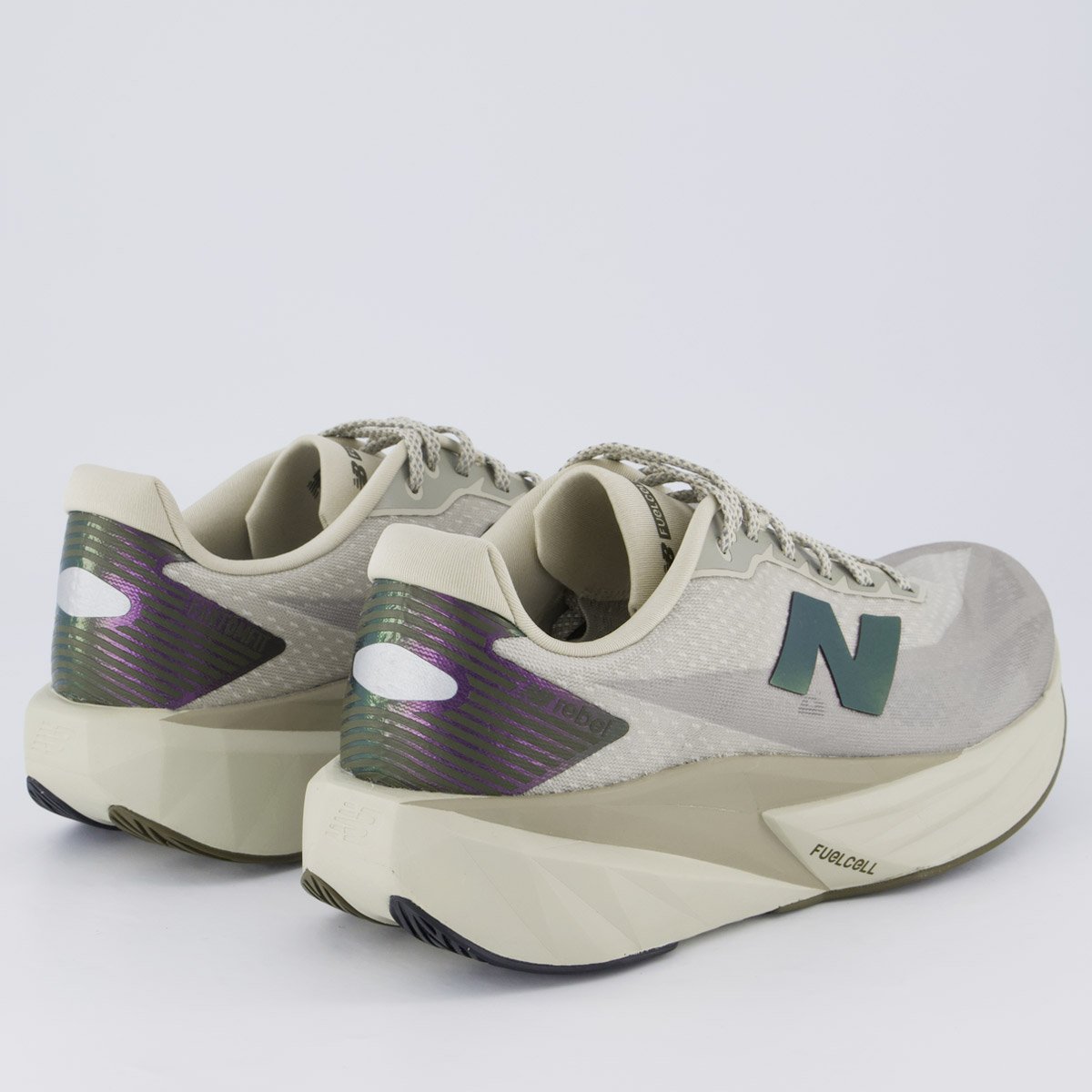 Tênis New Balance Fuelcell Rebel V5 Cinza e Roxo Bege 3