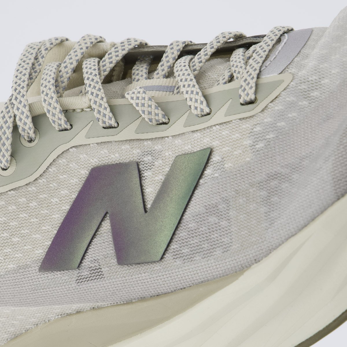 Tênis New Balance Fuelcell Rebel V5 Cinza e Roxo Bege 7