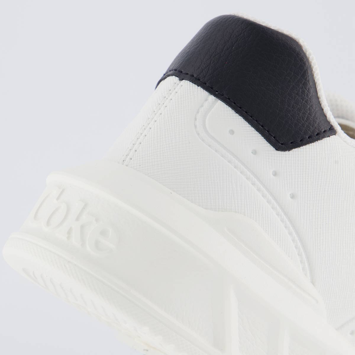 Tênis Coca Cola Soho Sky Branco e Preto Branco 6