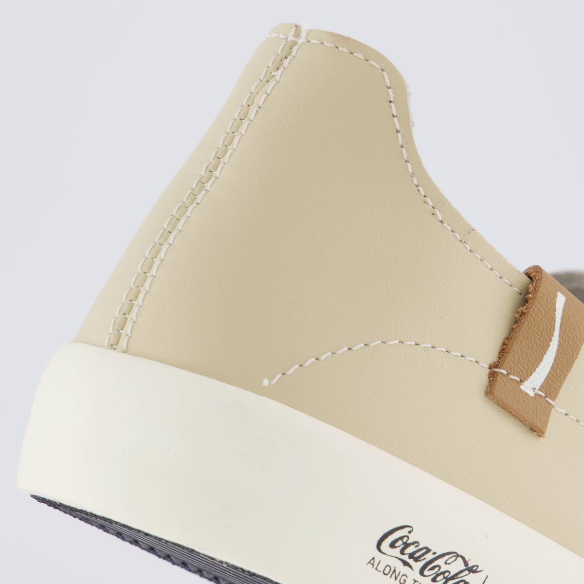 Tênis Coca Cola Philadelphia Leather Bege Bege 6