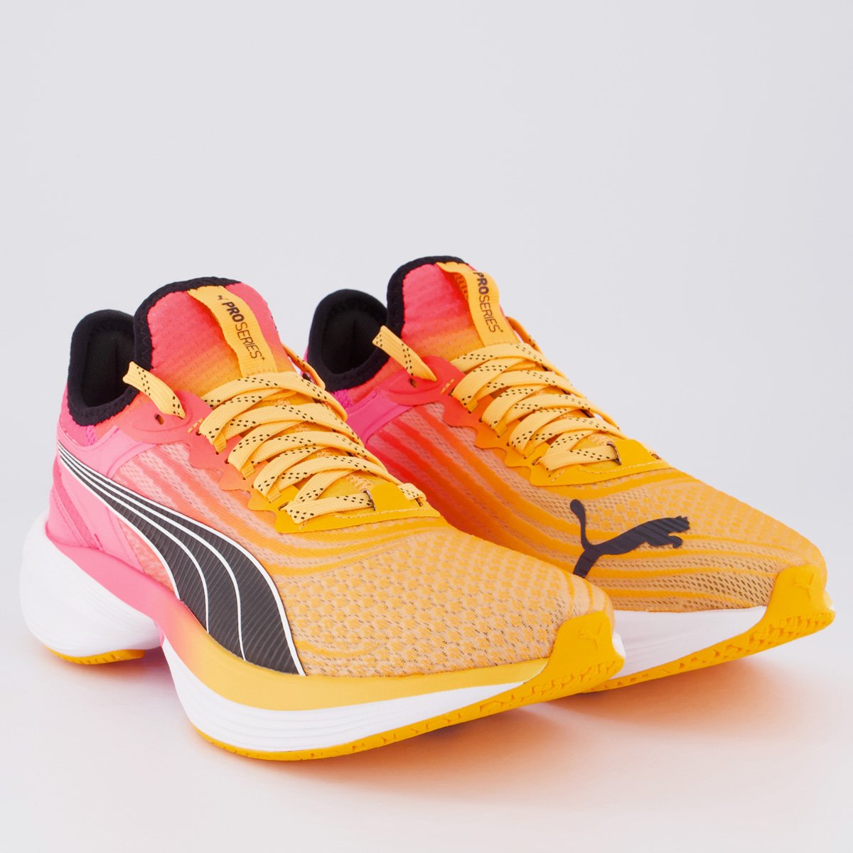 Tenis Puma Conduct Pro WNS Feminino Laranja Laranja/Rosa 2
