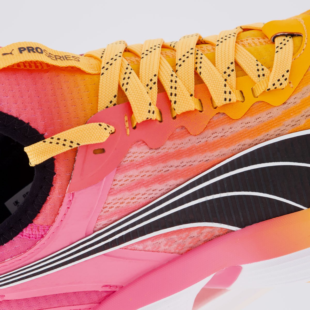 Tenis Puma Conduct Pro WNS Feminino Laranja Laranja/Rosa 7