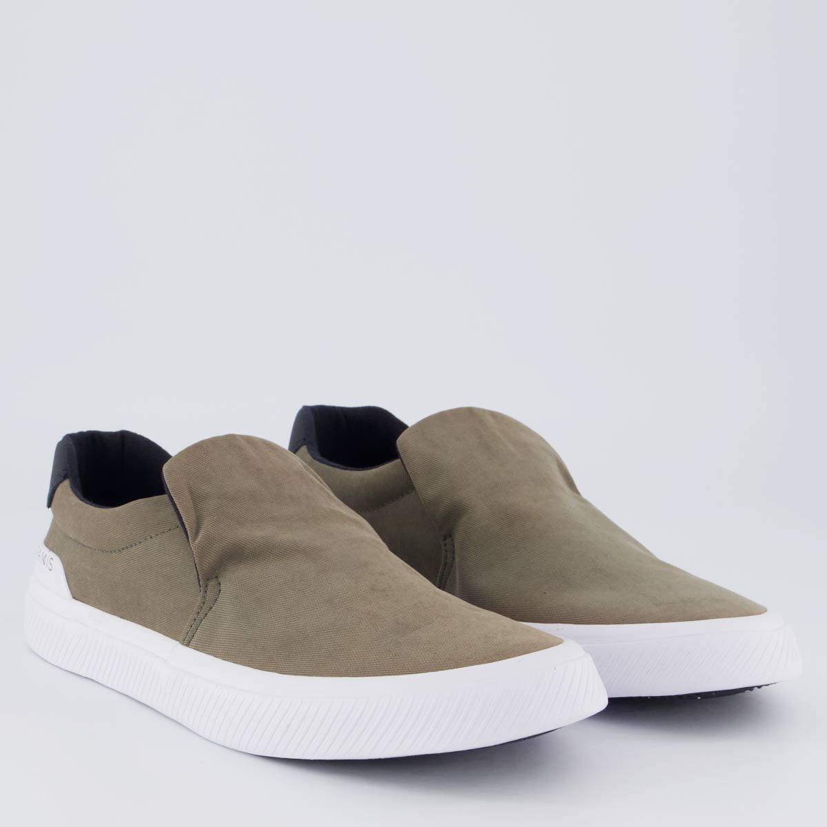 Tênis Aramis Daily Slip Canvas Verde e Branco Vesde Musgo 2