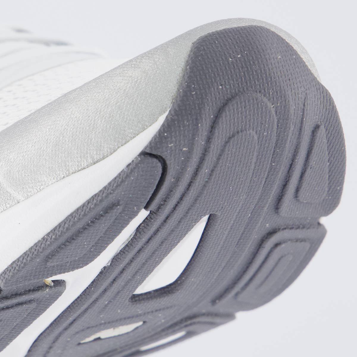 Tênis New Balance Amaste Feminino Cinza e Prata Cinza/Prata 8