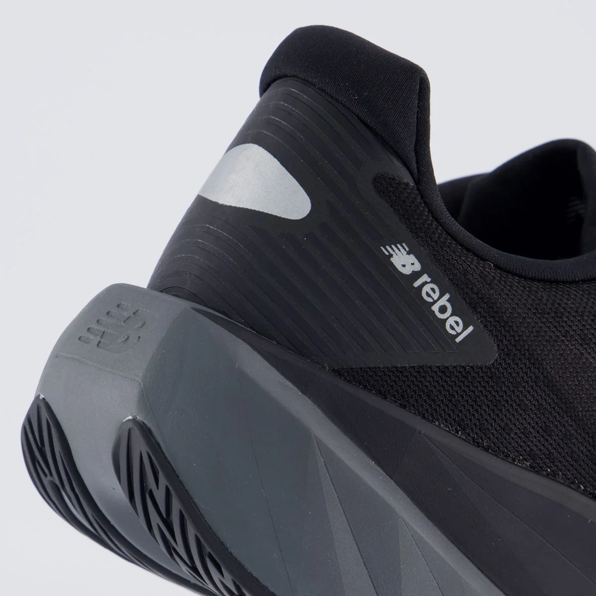 Tênis New Balance Fuelcell Rebel V5 Feminino Cinza e Preto Preto 6