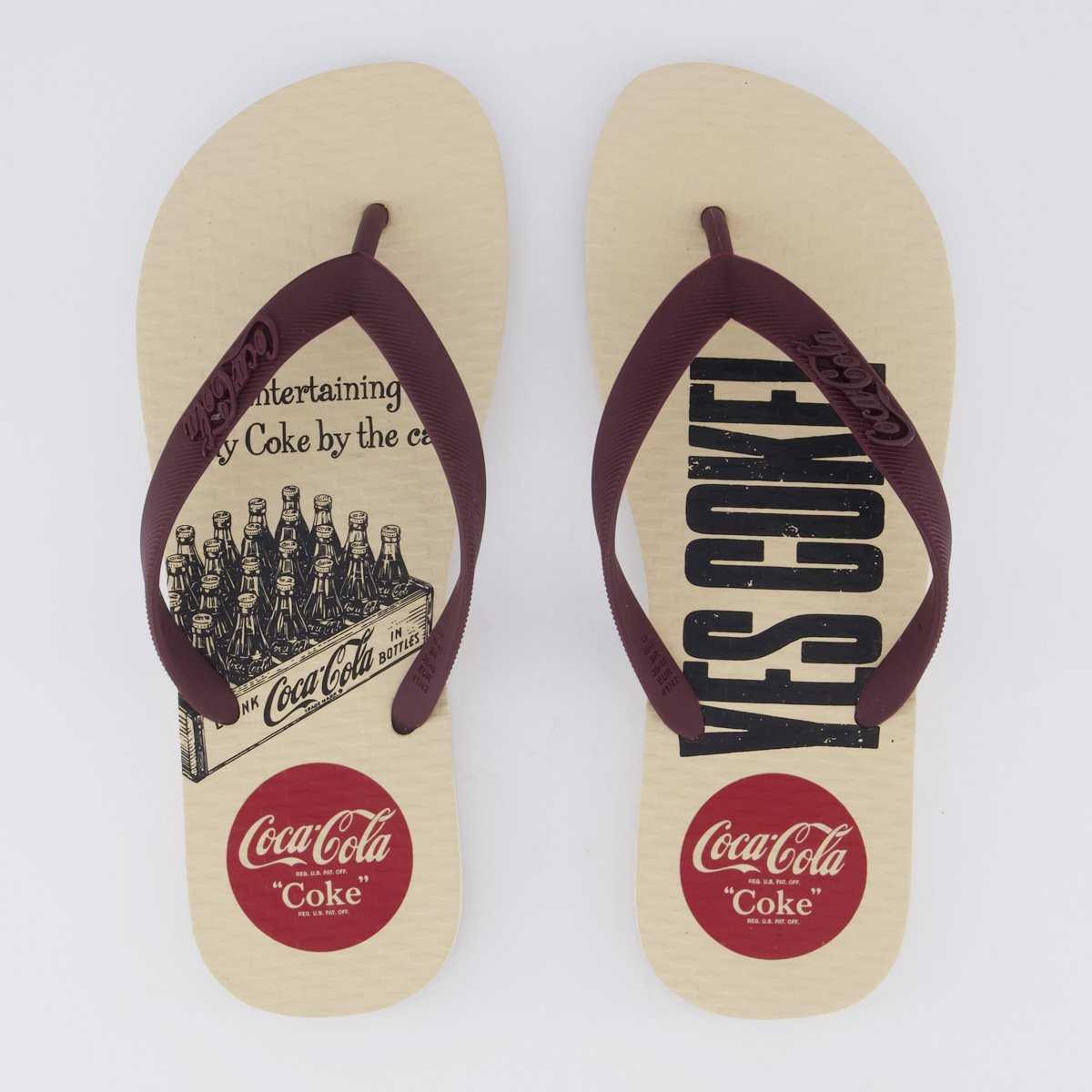 Chinelo Coca Cola Yes Coke! Off White e Bordô