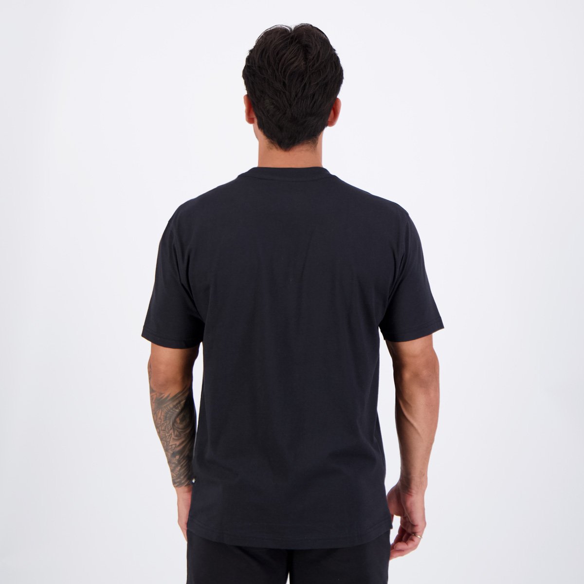 Camisa New Balance Bearded Runner Preto Preto 4