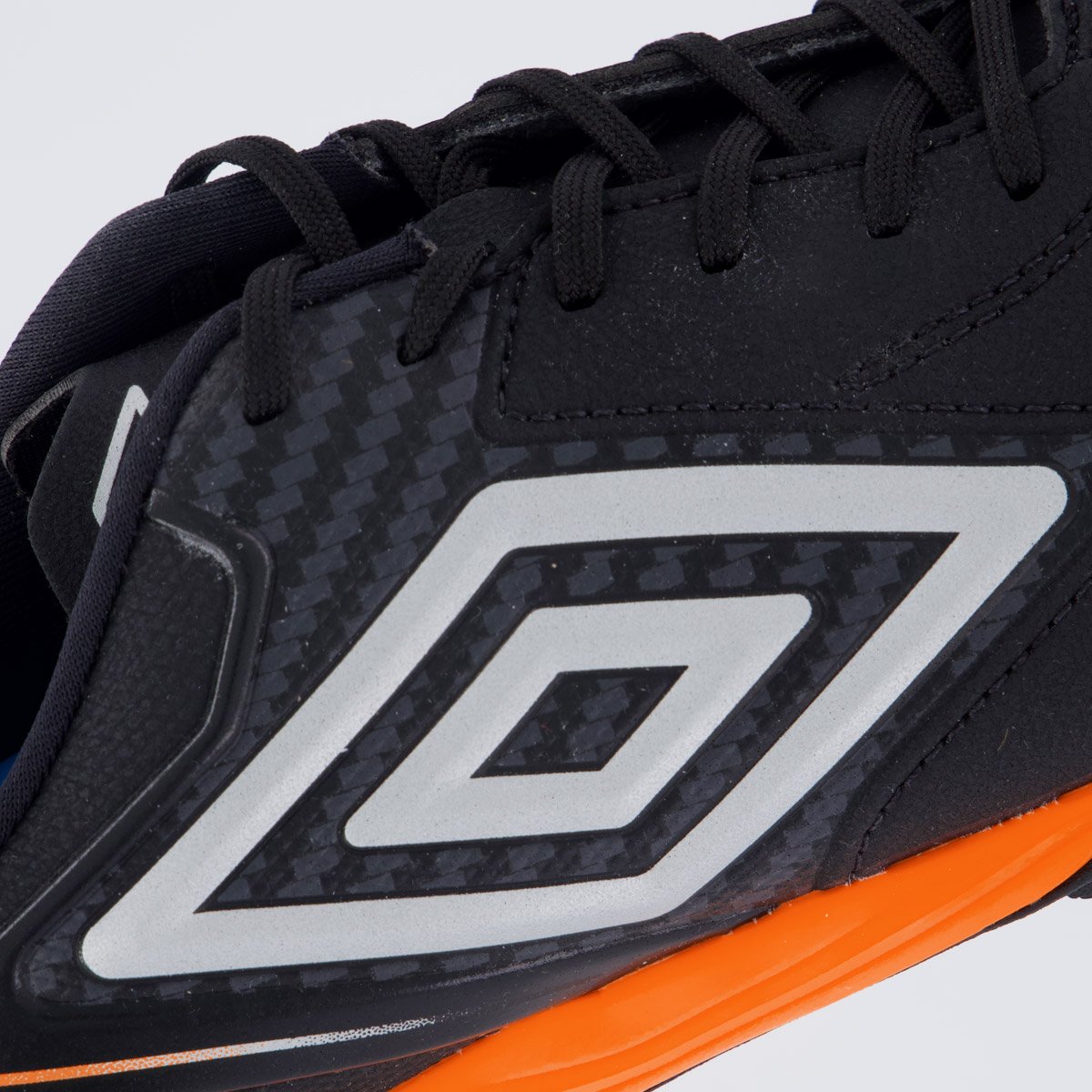 Chuteira Umbro Adamant Master Class Club Society Preta Preto 7