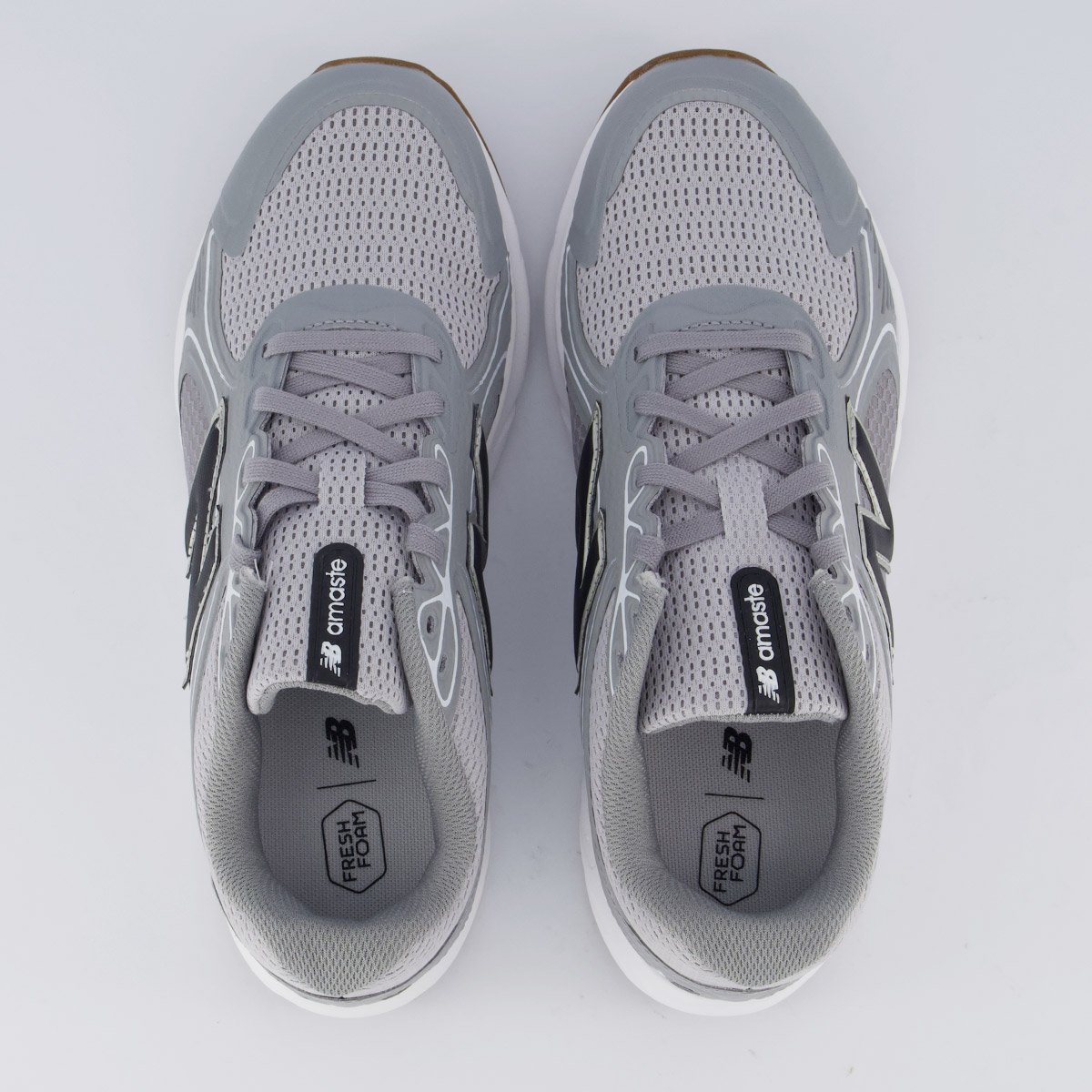 Tênis New Balance Amaste Cinza e Preto Cinza 4