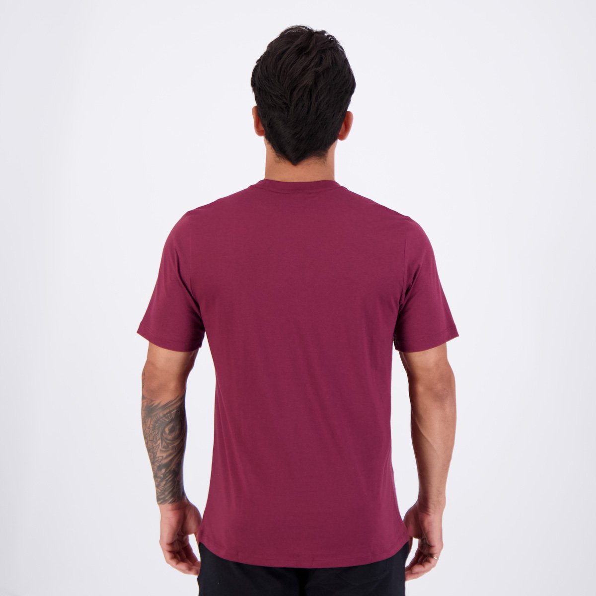 Camiseta Umbro Essential Bordô Bordô 4