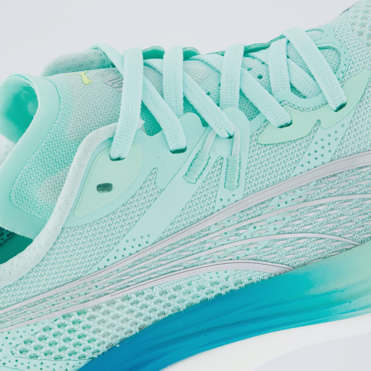 Tênis Puma Deviate Nitro 3 Wns Feminino Verde e Branco Verde 7