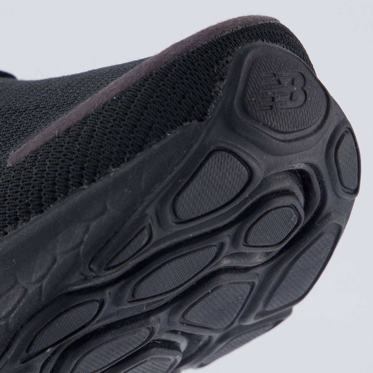 Tênis New Balance Fresh Foam X Kaiha Road Feminino Preto Preto 8