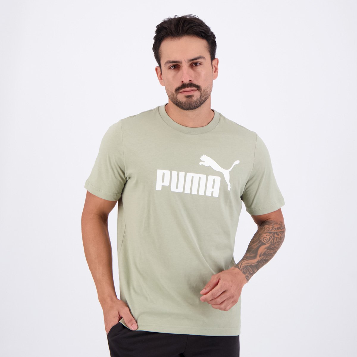 Camiseta Puma ESS No. 1 Logo Verde Musgo