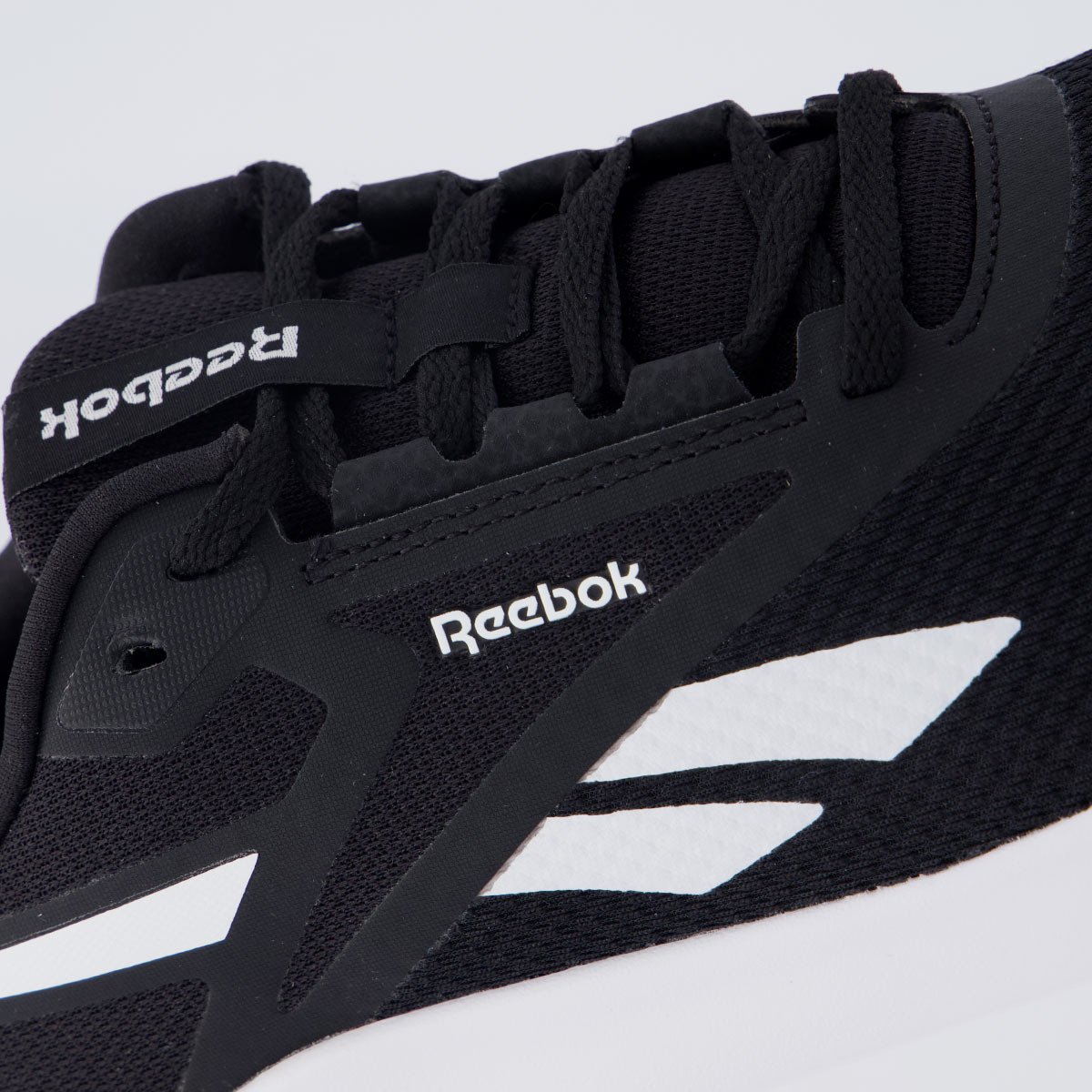Tênis Reebok Prime Lite Preto e Branco Preto 7