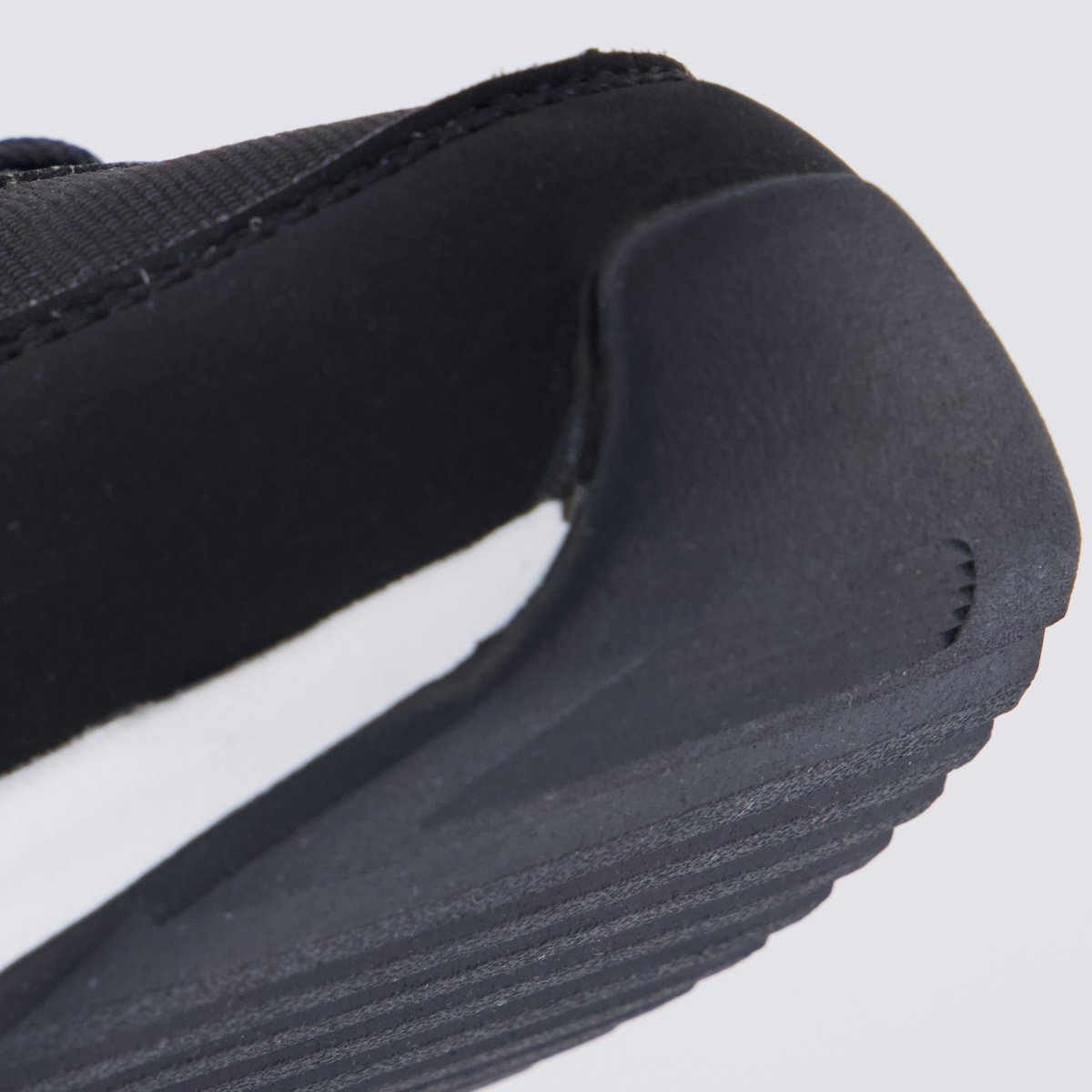 Tênis Puma R78 Lightwind Preto e Branco Preto 8