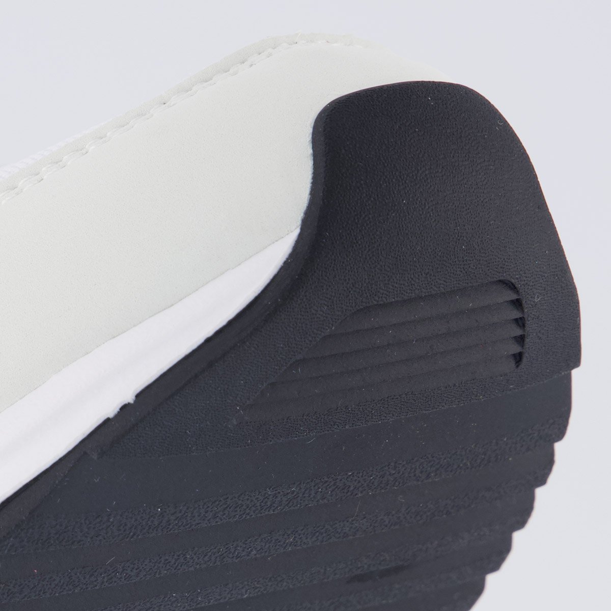 Tênis Puma R78 Lightwind Feminino Branco e Rosa Branco 8