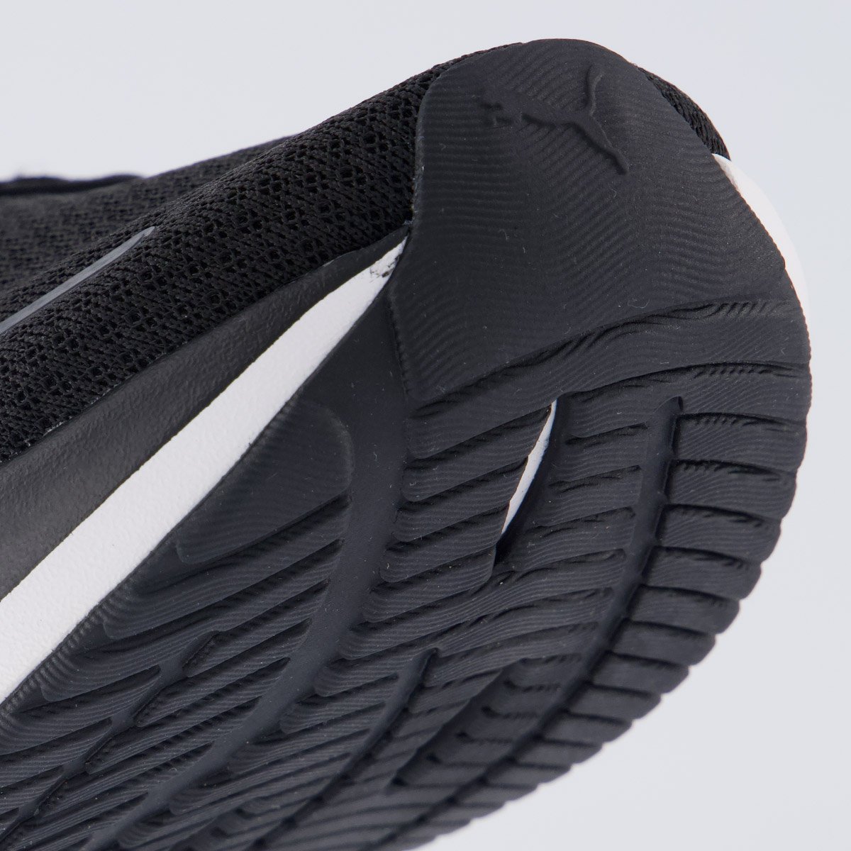 Tênis Puma Pounce Lite Preto e Branco Preto 8