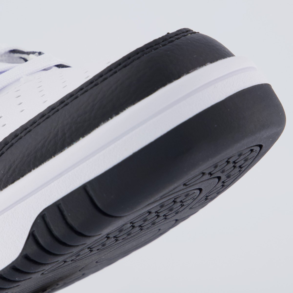 Tênis Puma Rebound V6 Juvenil Branco e Preto Branco 8