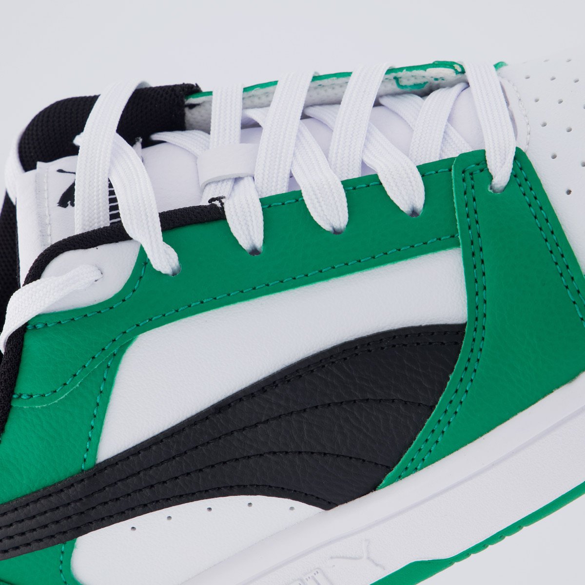 Tênis Puma Rebound V6 Juvenil Branco e Verde Verde 7