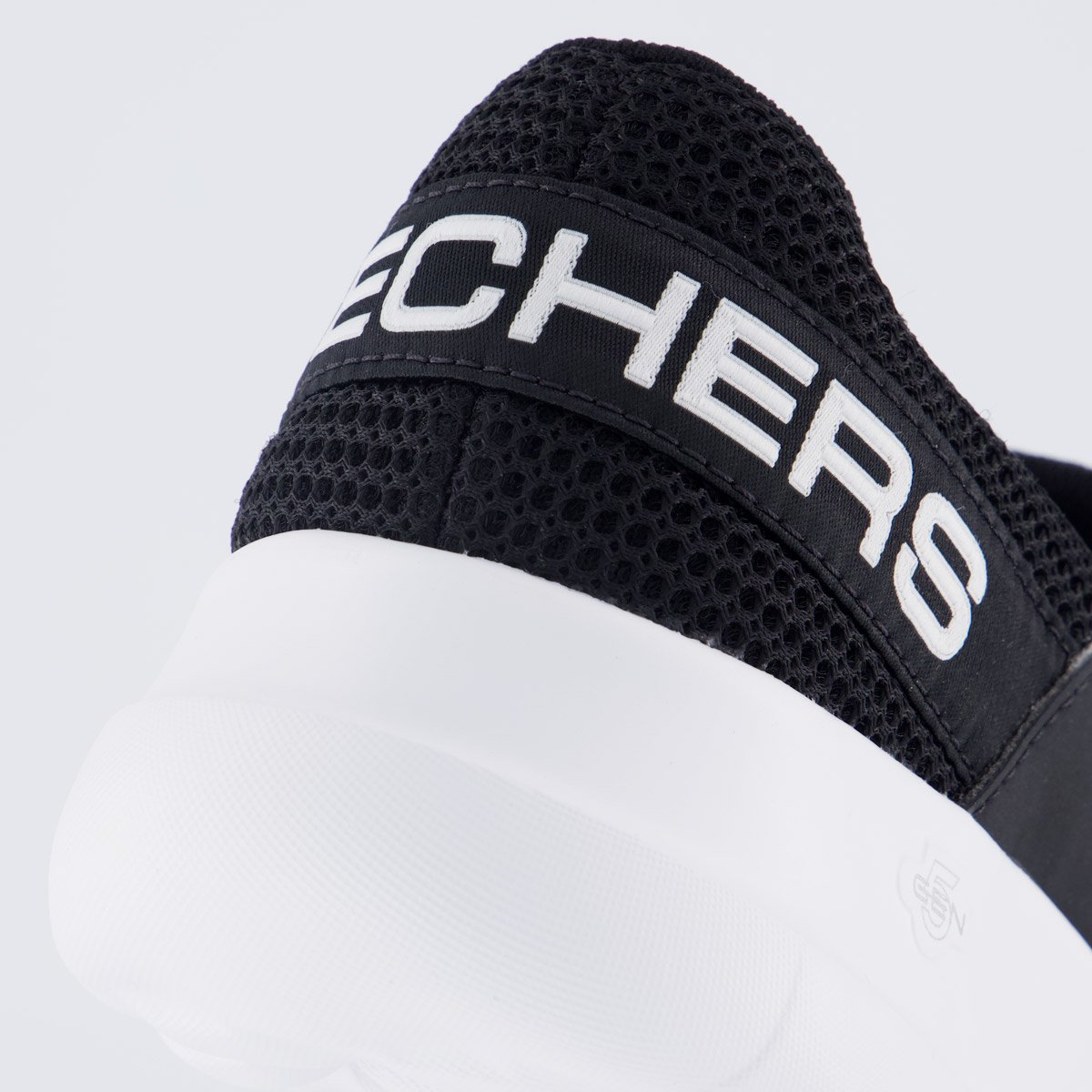 Tênis Skechers Go Walk Joy Feminino Preto e Branco Preto 6