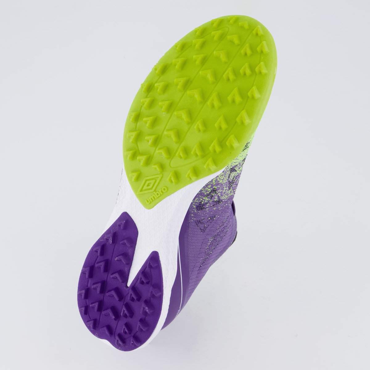 Chuteira Umbro Velocita Décimo Premier Society Roxa e Verde Roxo 5